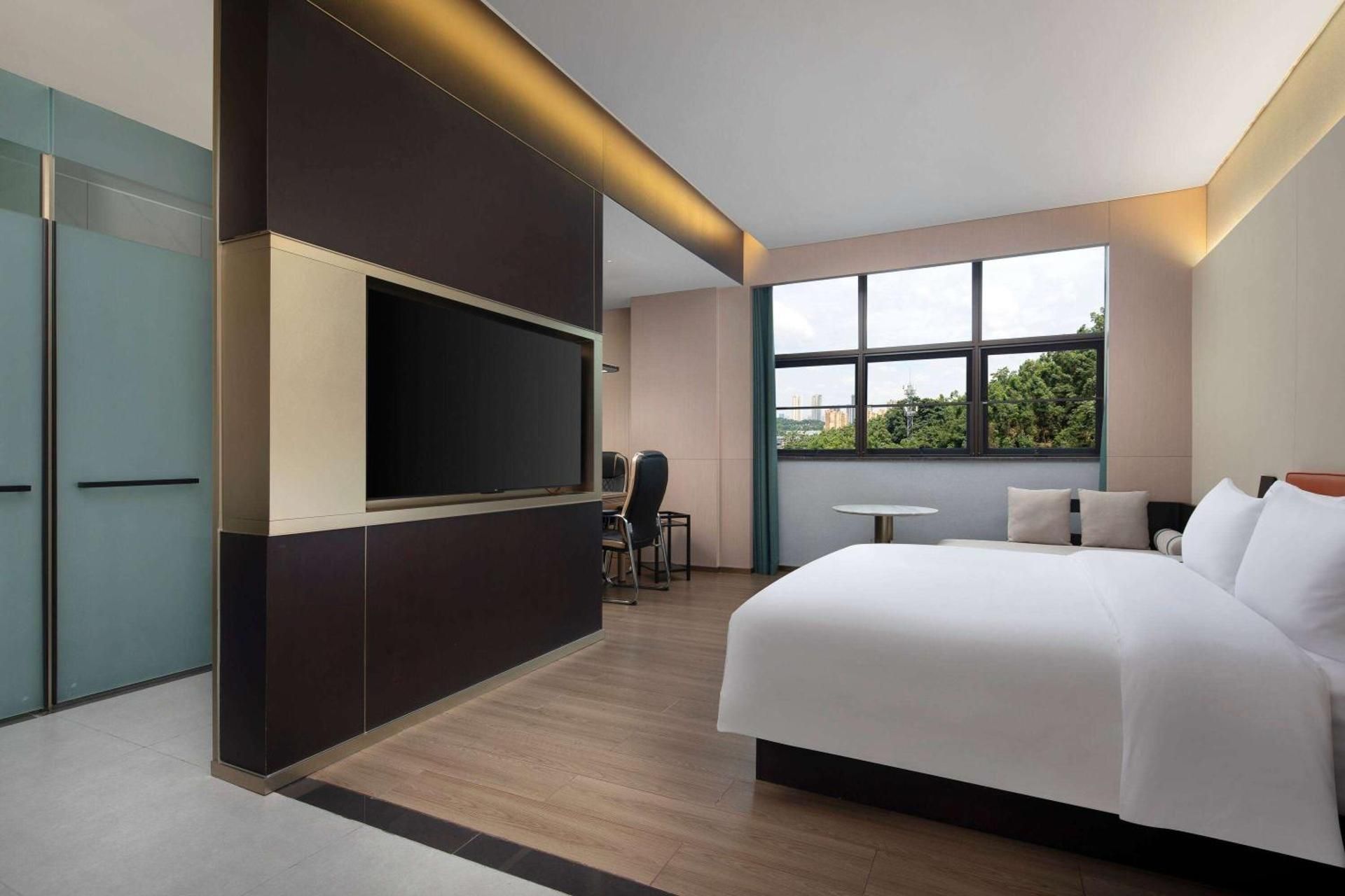 1 King Bed, Executive Room, Non-Smoking