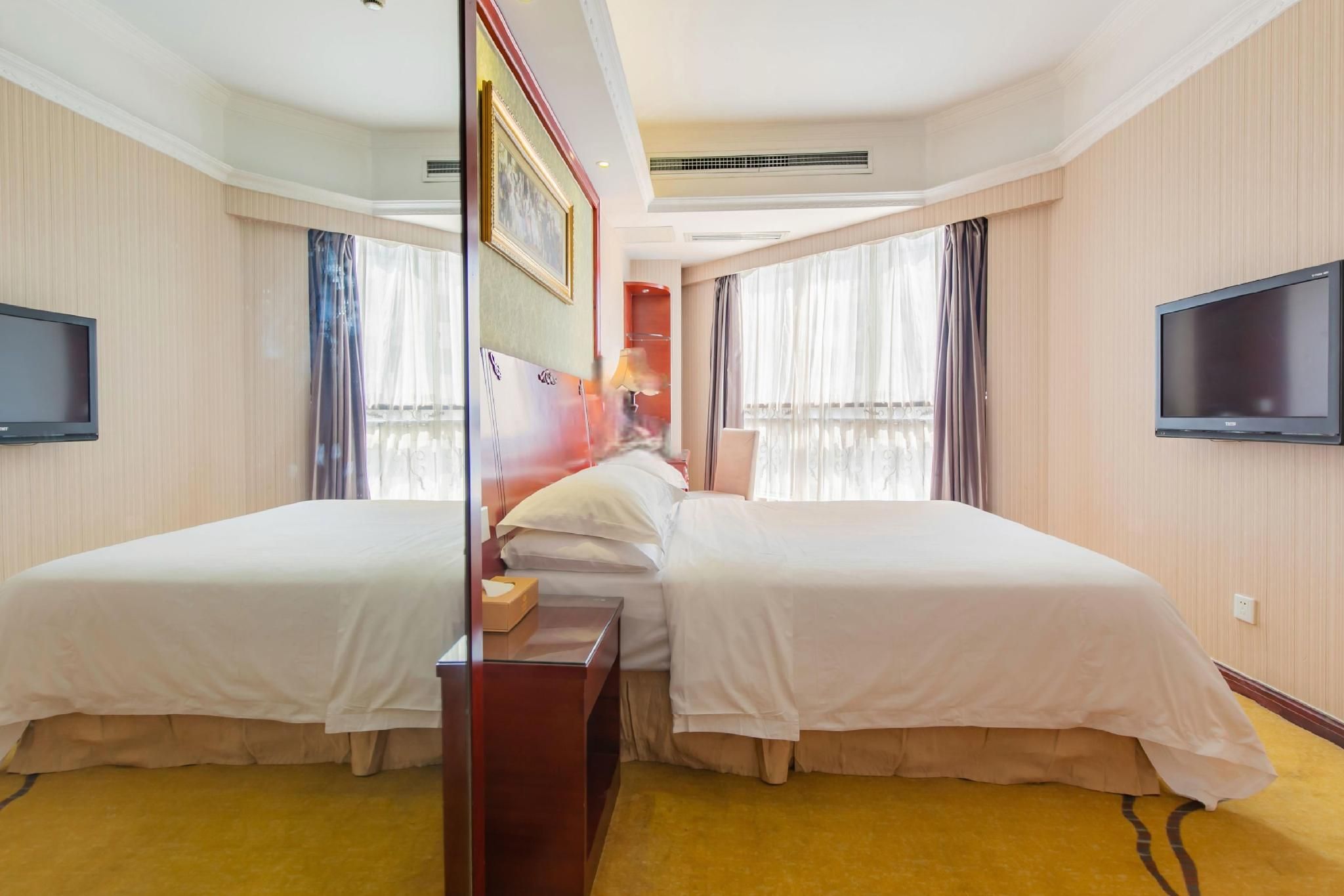 WH - Superior Bed Room