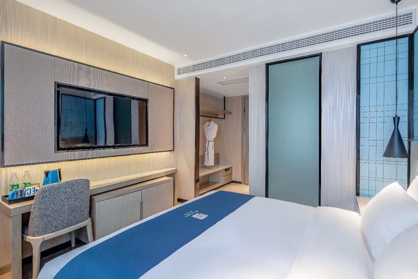 Dossen - Deluxe Bed Room