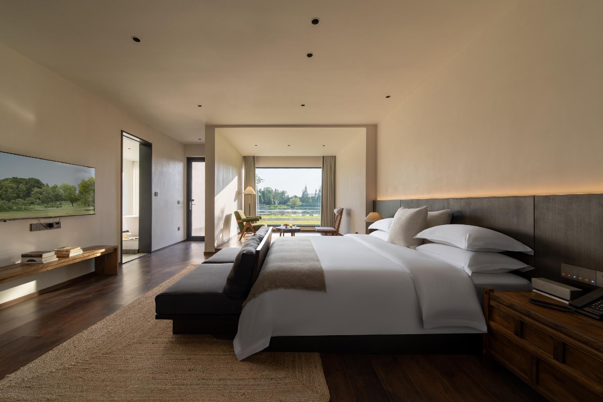 Deluxe Room with Meadow View