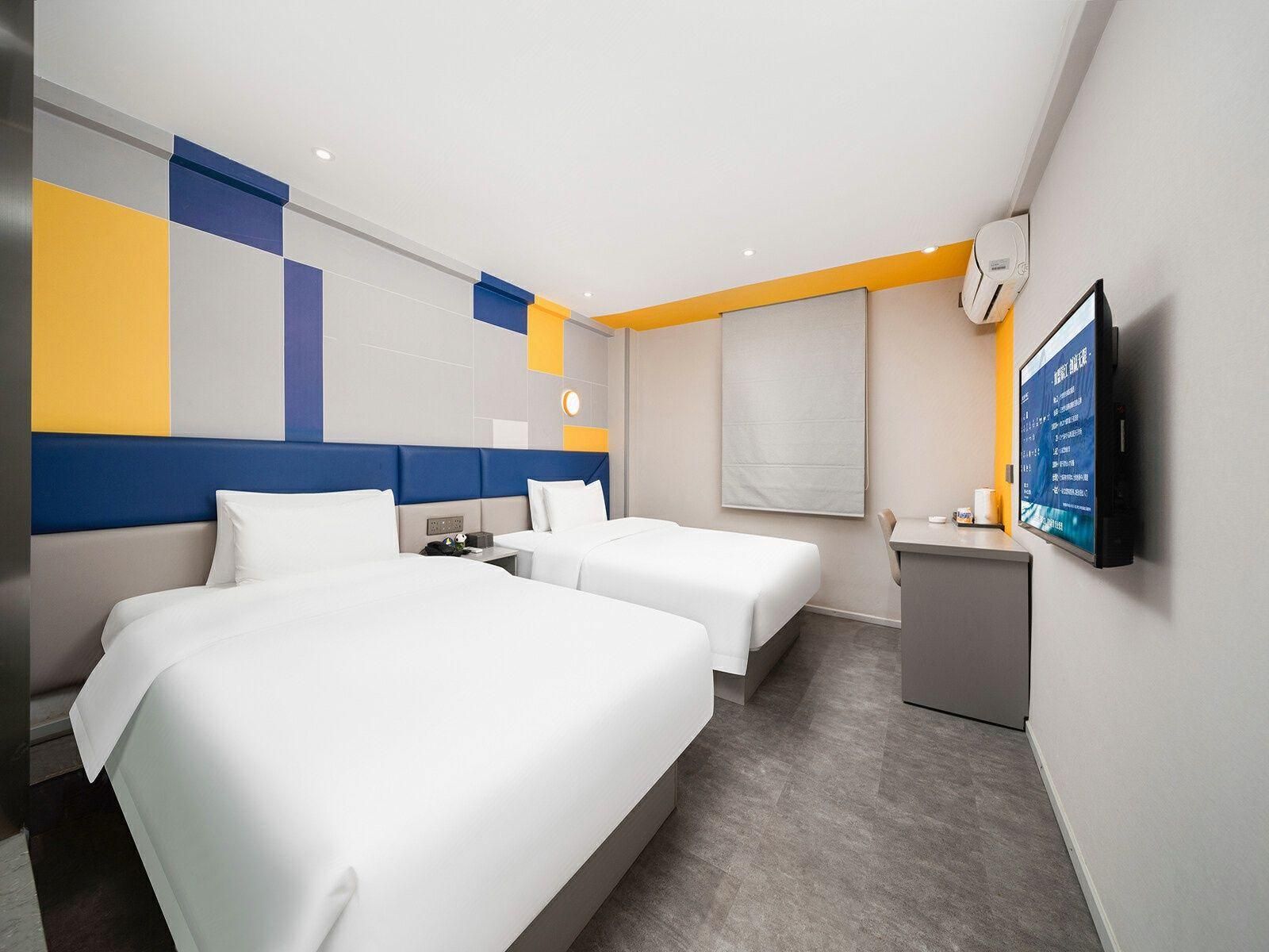 WH - New 7 Days Comfort Twin Room