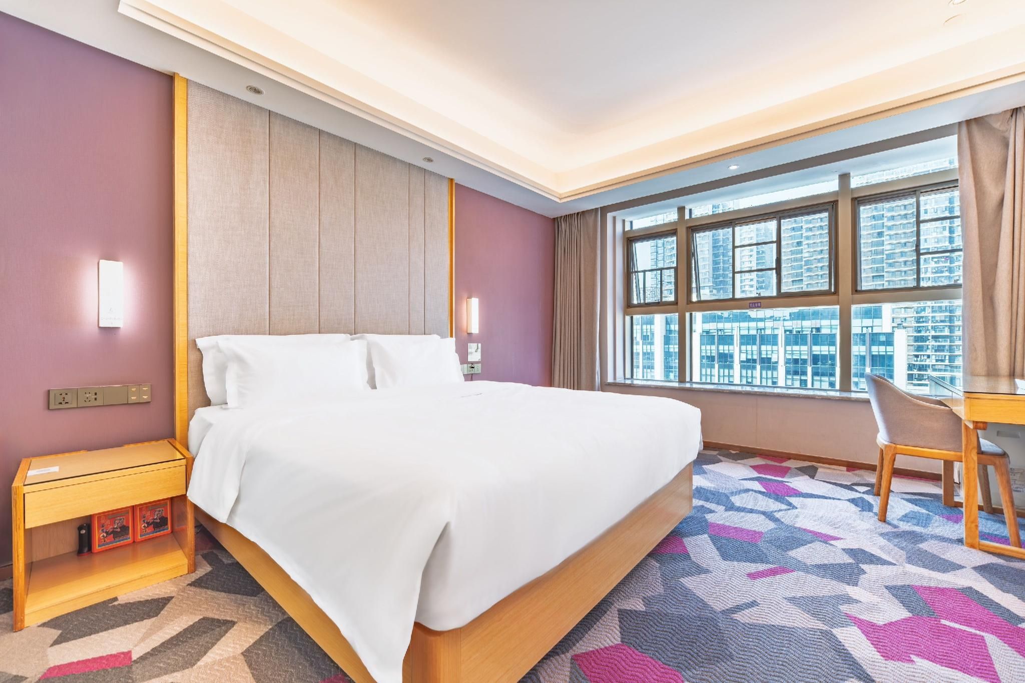Business King Room