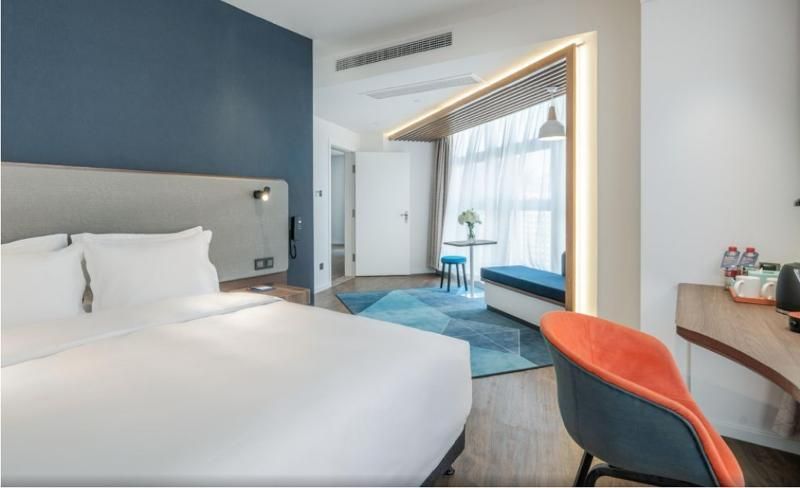 1 King Suite River View