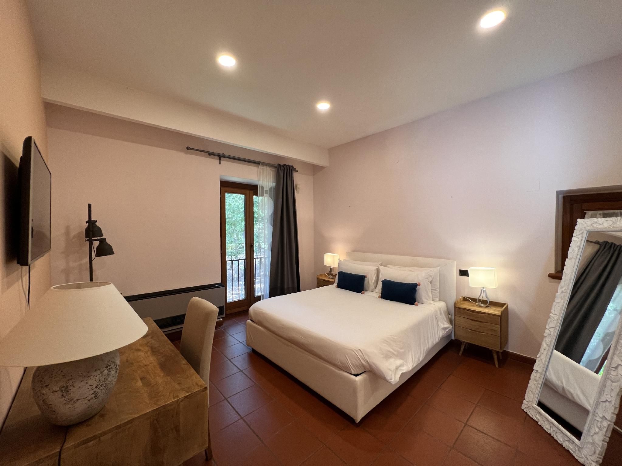 Suite-Superiore-Bagno in camera-Vista parco
