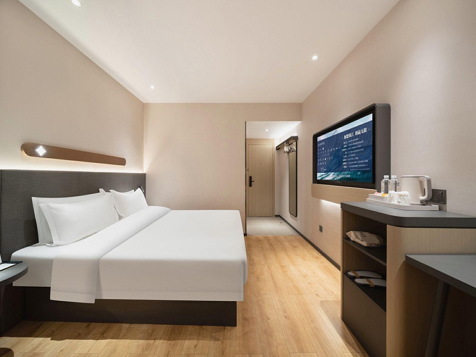 WH - Superior Bed Room