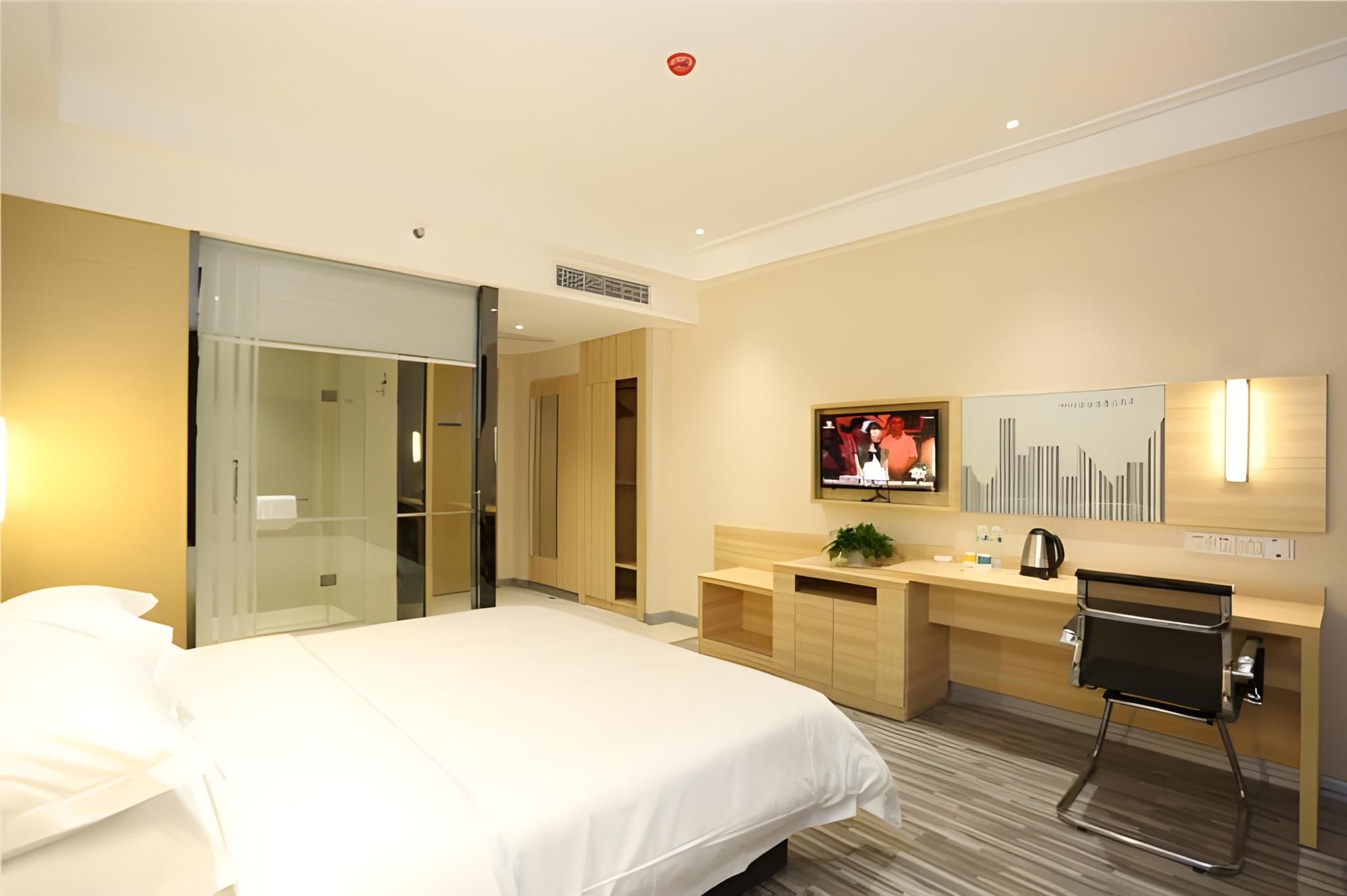 Business Queen Room