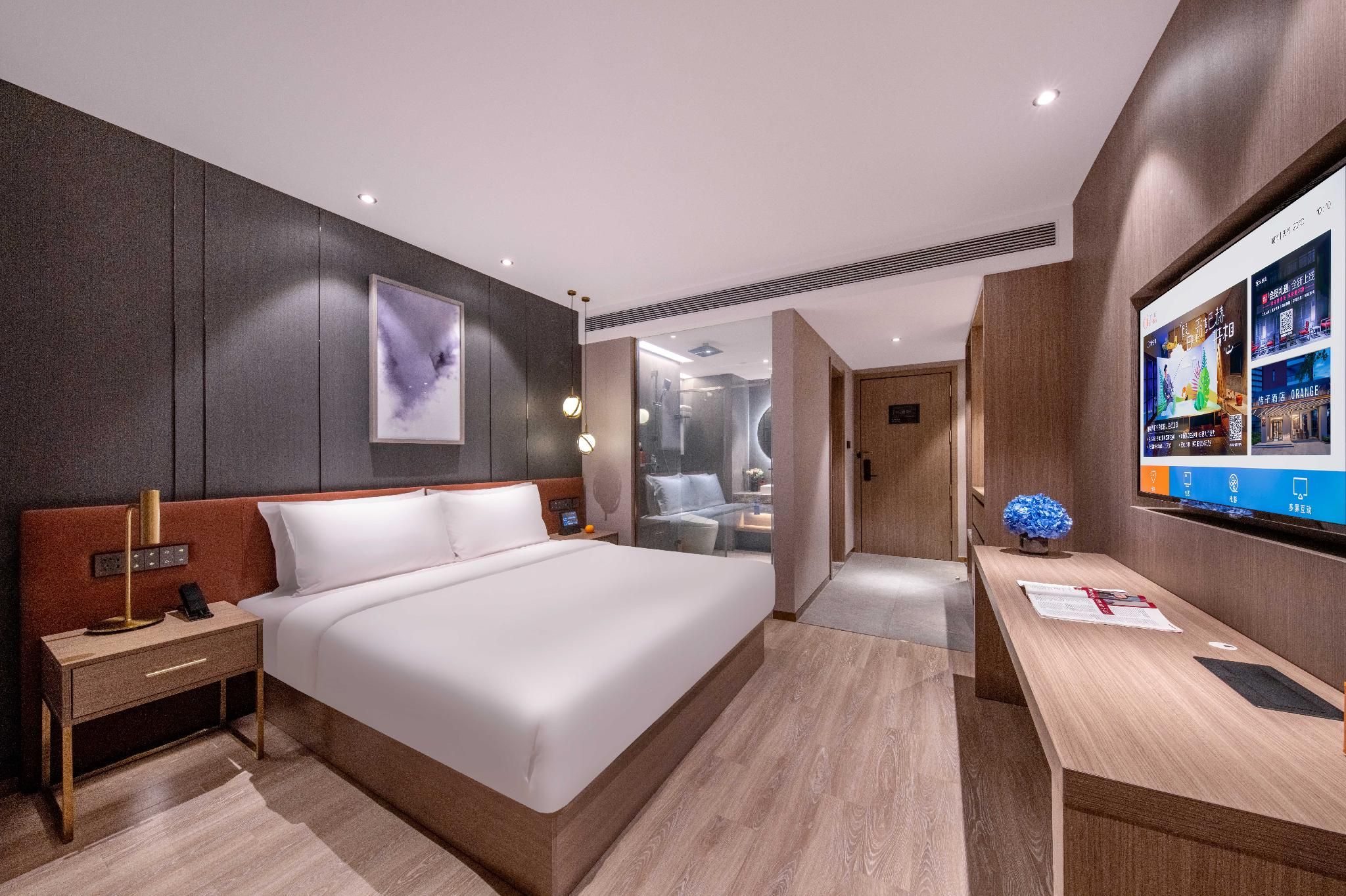 Queen Superior Room
