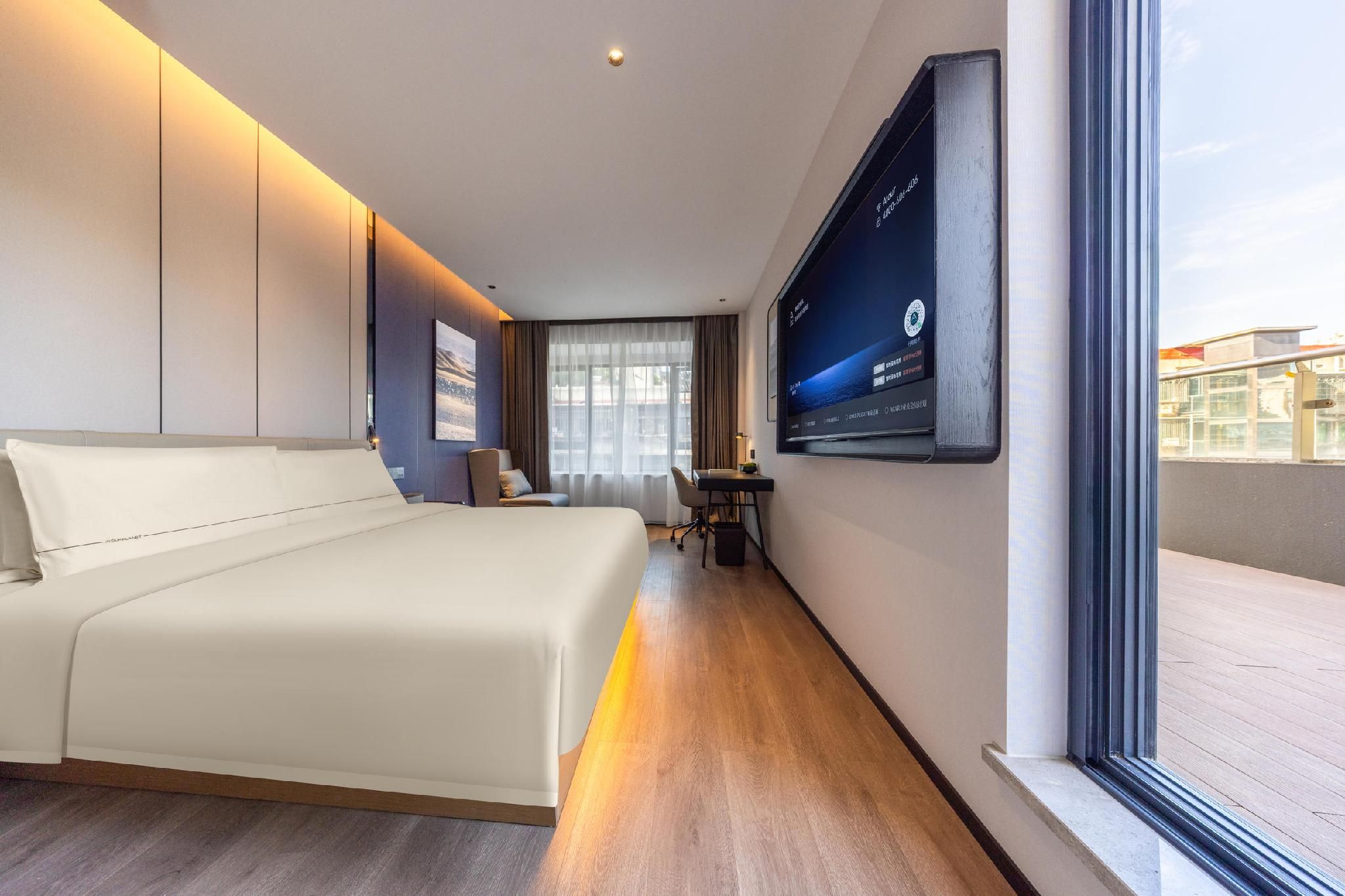 Atour Hotel Changsha Wuyi Square Bishahu Metro Station Atour - Superior 1 Bed Room with Courtyard