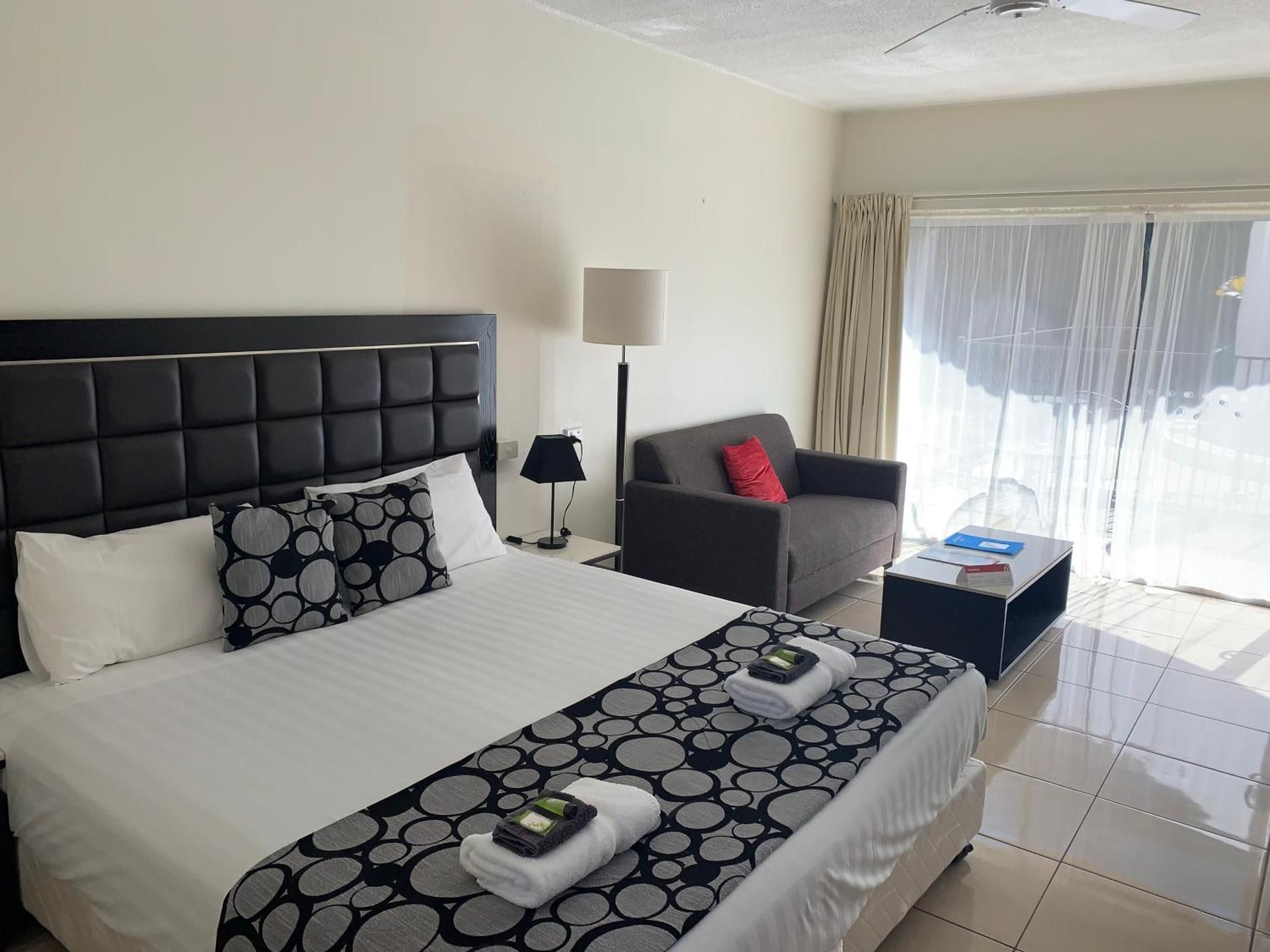 Tweed Central Motel King Room