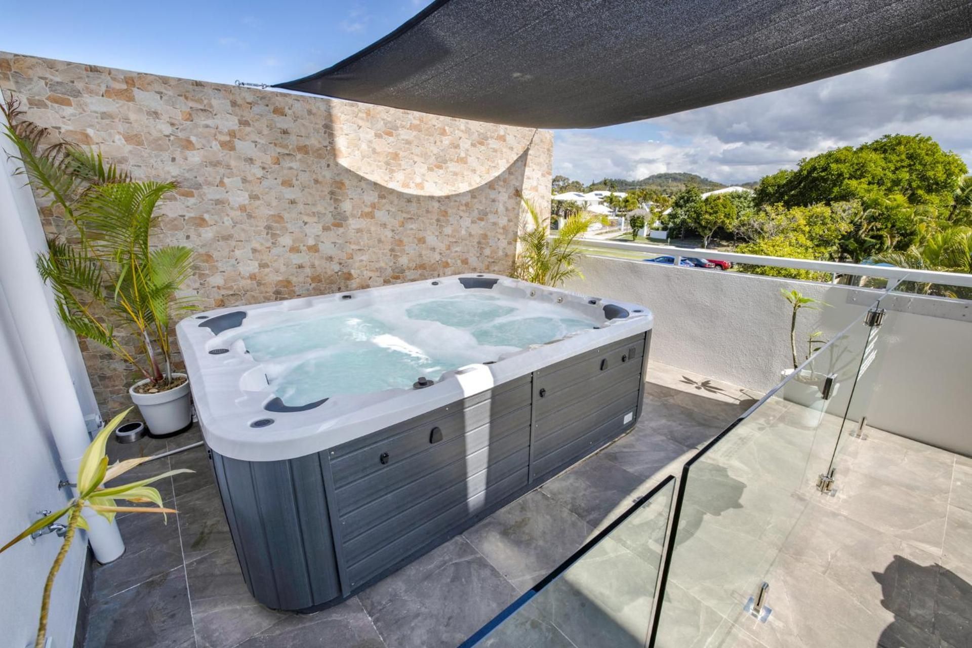 Caba Break Holiday Apartments Deluxe Apartment 2