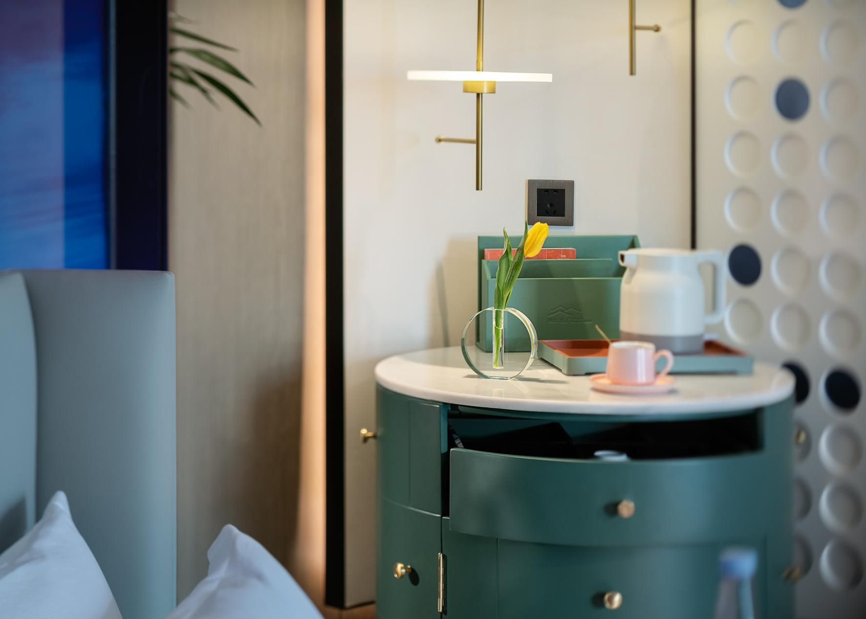 Yizhi Cinema 1 Bed Room