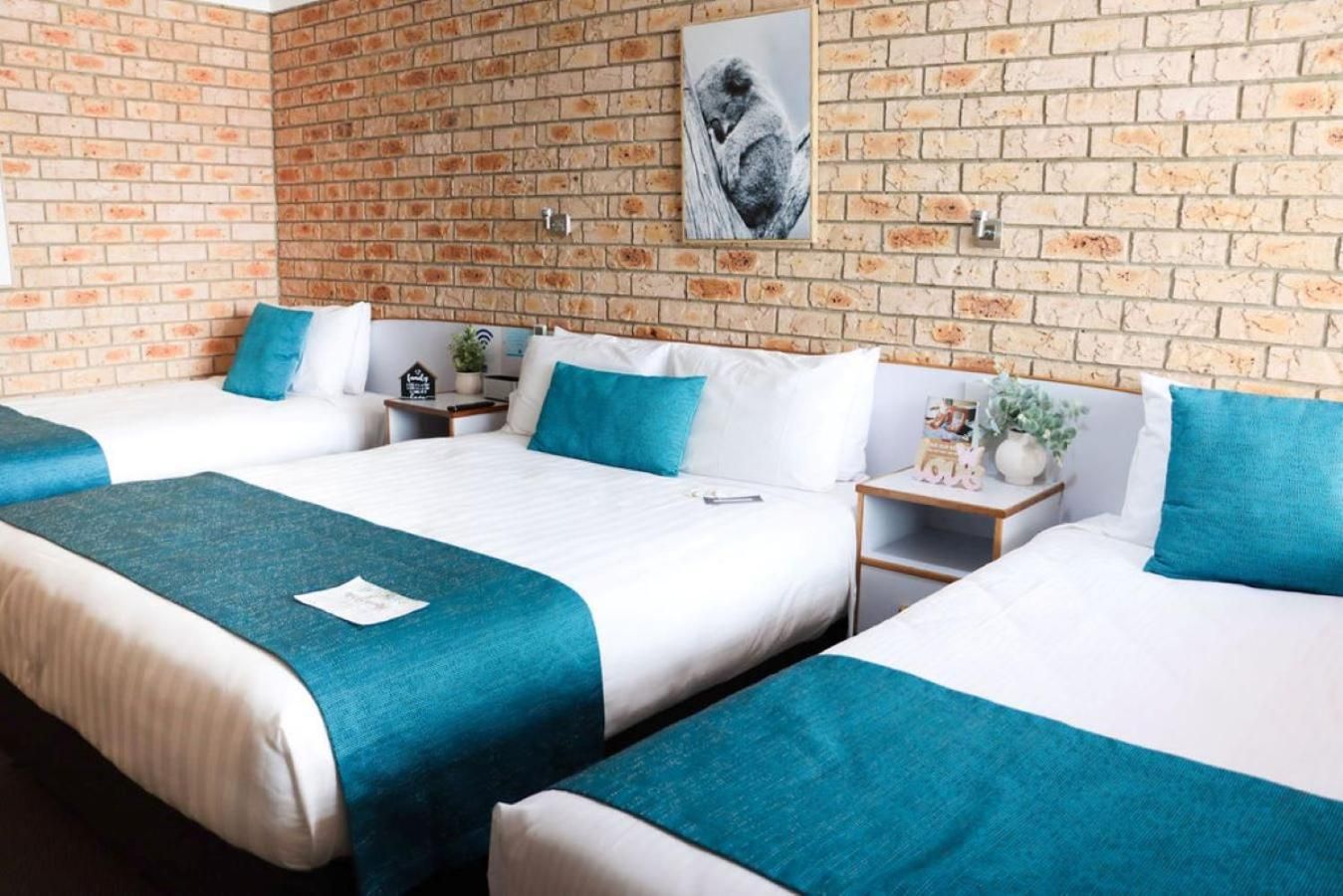 Deluxe Family Room Upstairs - Non Pet Friendly