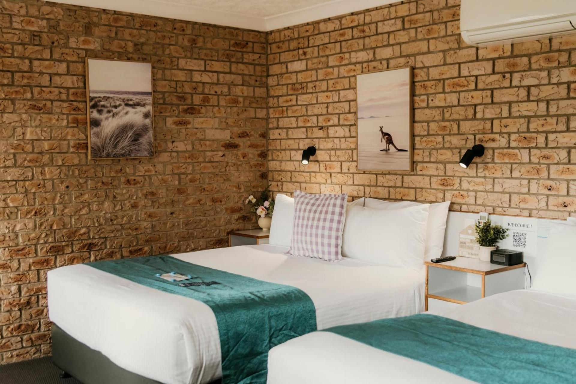 Deluxe Queen Room with Two Queen Beds - Non Pet Friendly