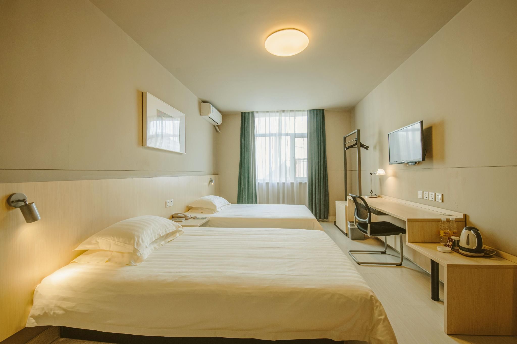 Twin Bed Standard Room