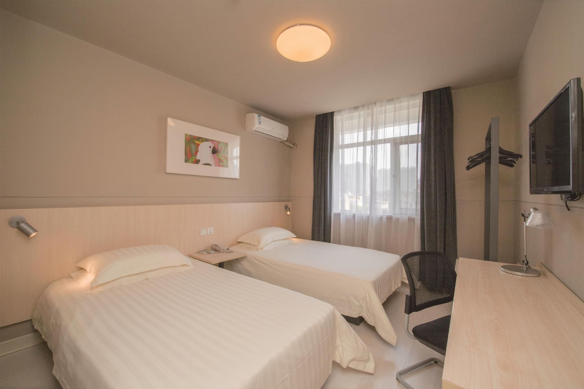 Twin Bed Standard Room