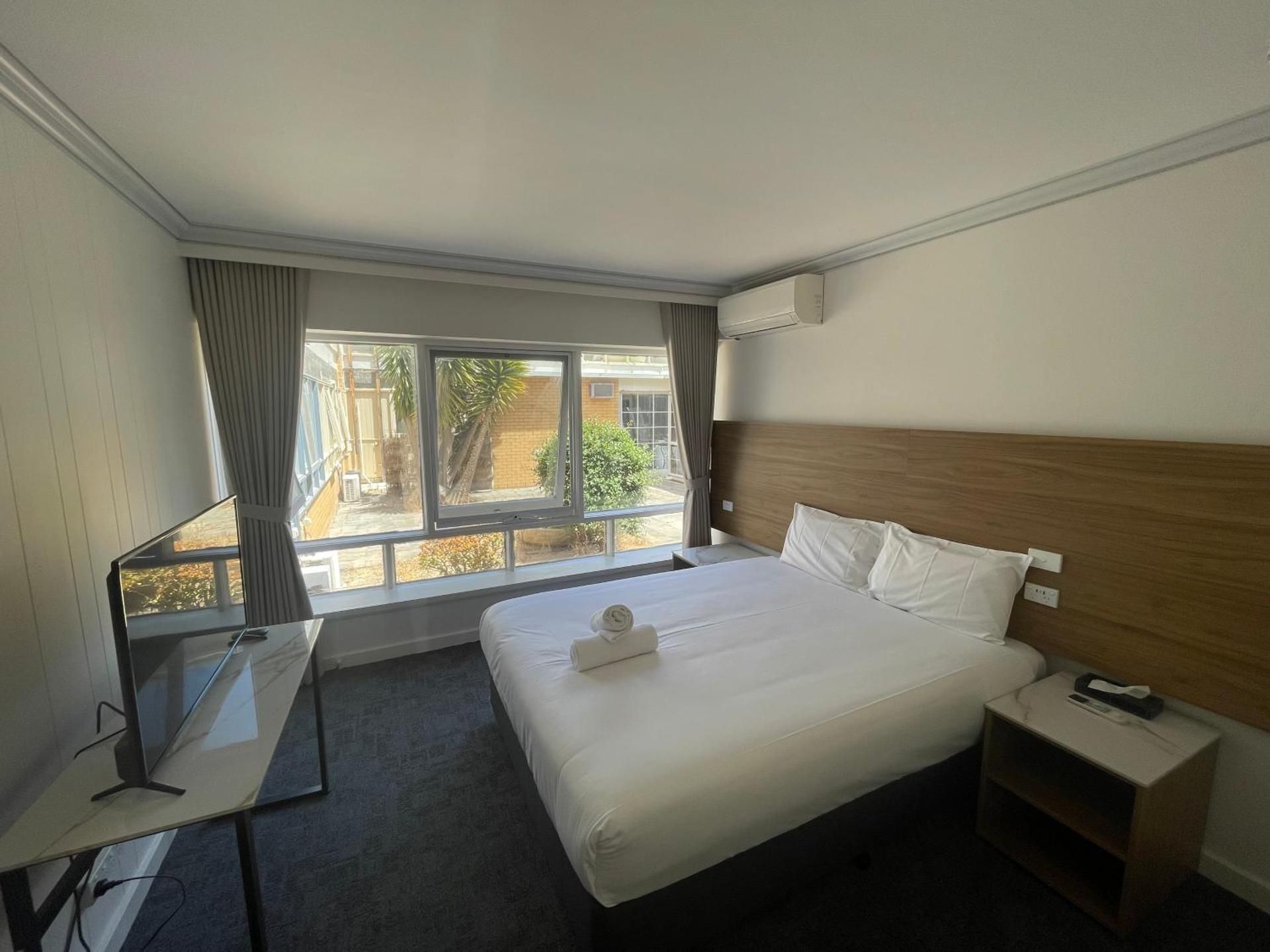 Kingsway Motel Geelong Queen Room 2