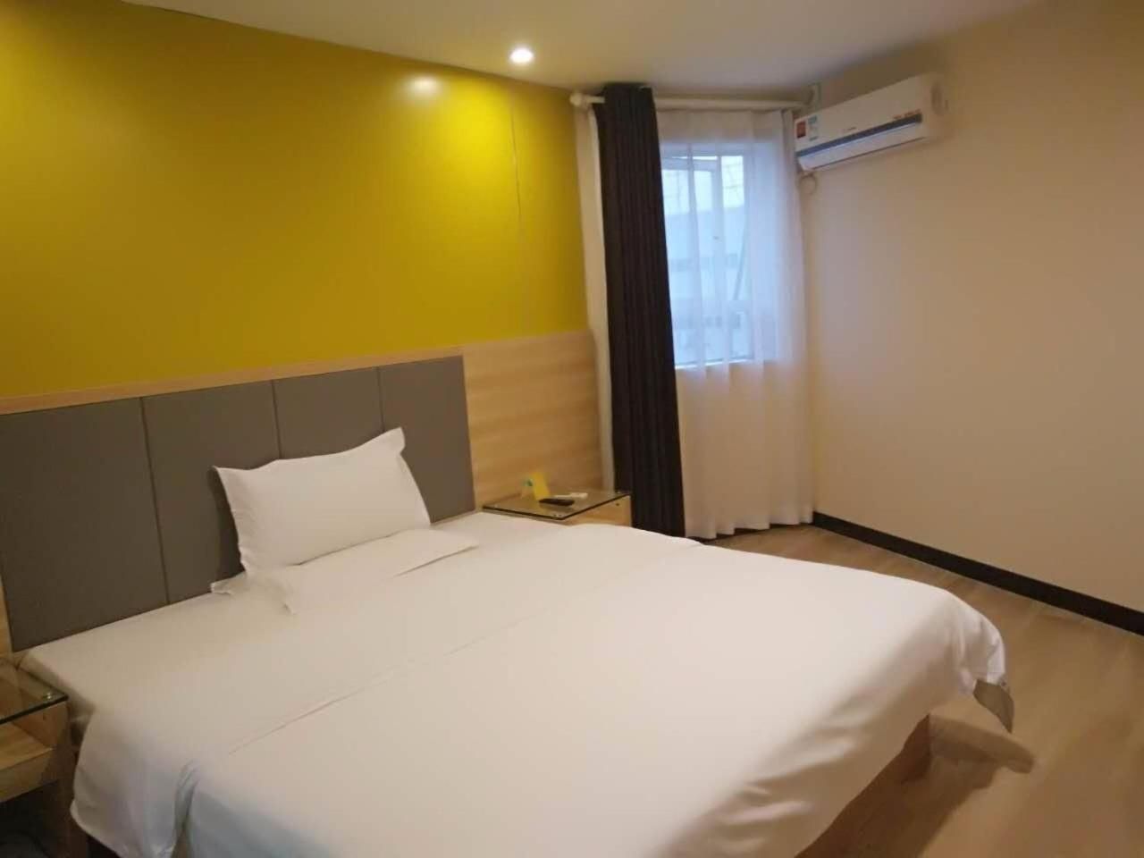 Business Queen Bed Room