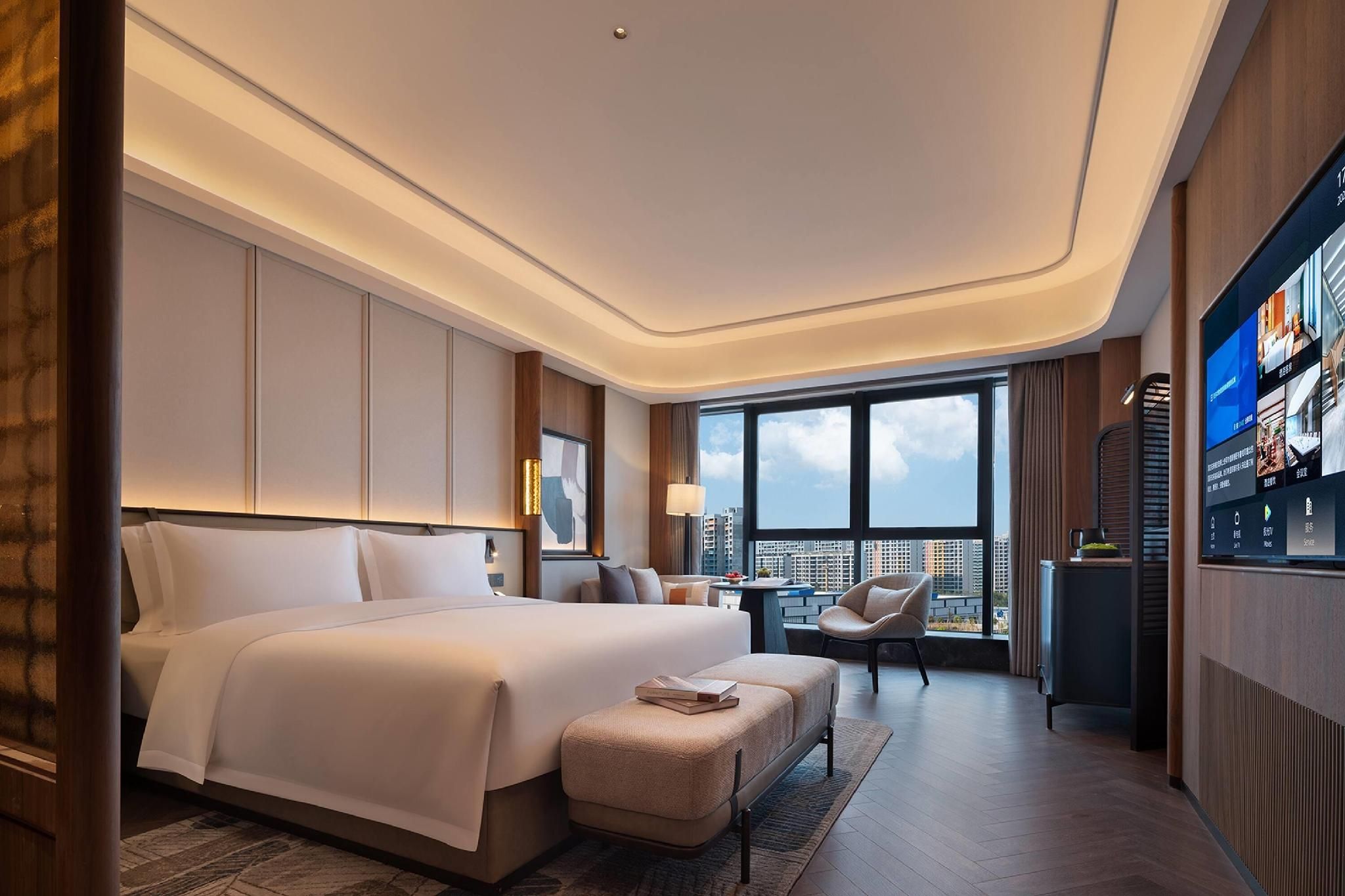 1 Queen Bed, Superior Room, Non-Smoking