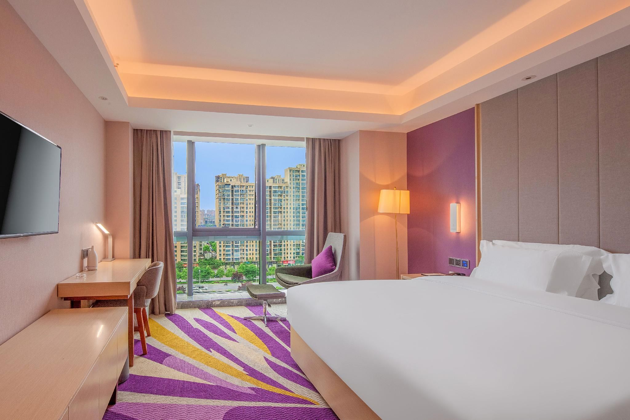 WH - Deluxe Bed Room