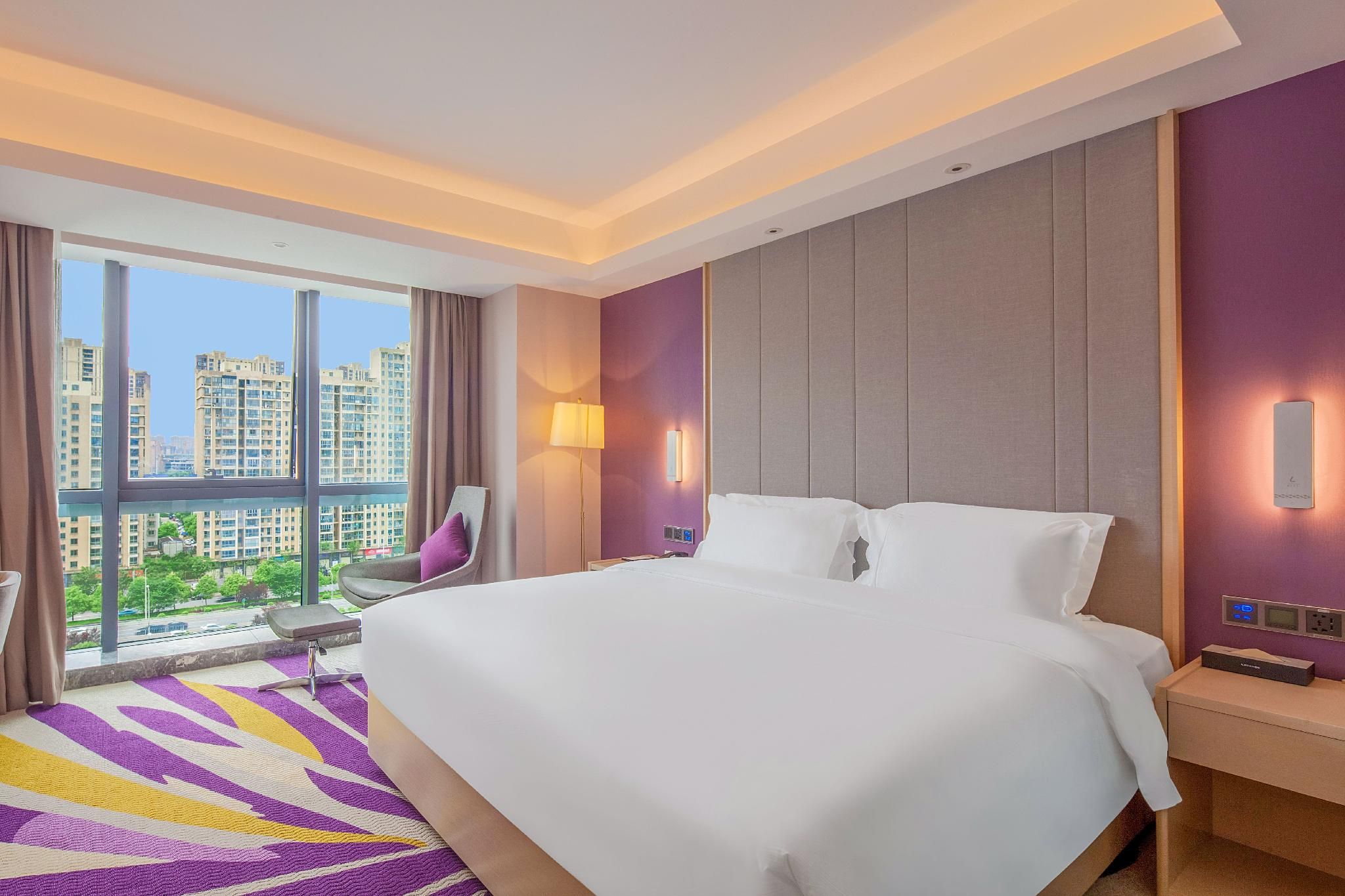 WH - Deluxe Bed Room