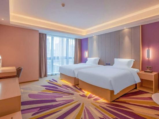 WH - Zizai Twin Room