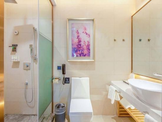 WH - Zizai Twin Room