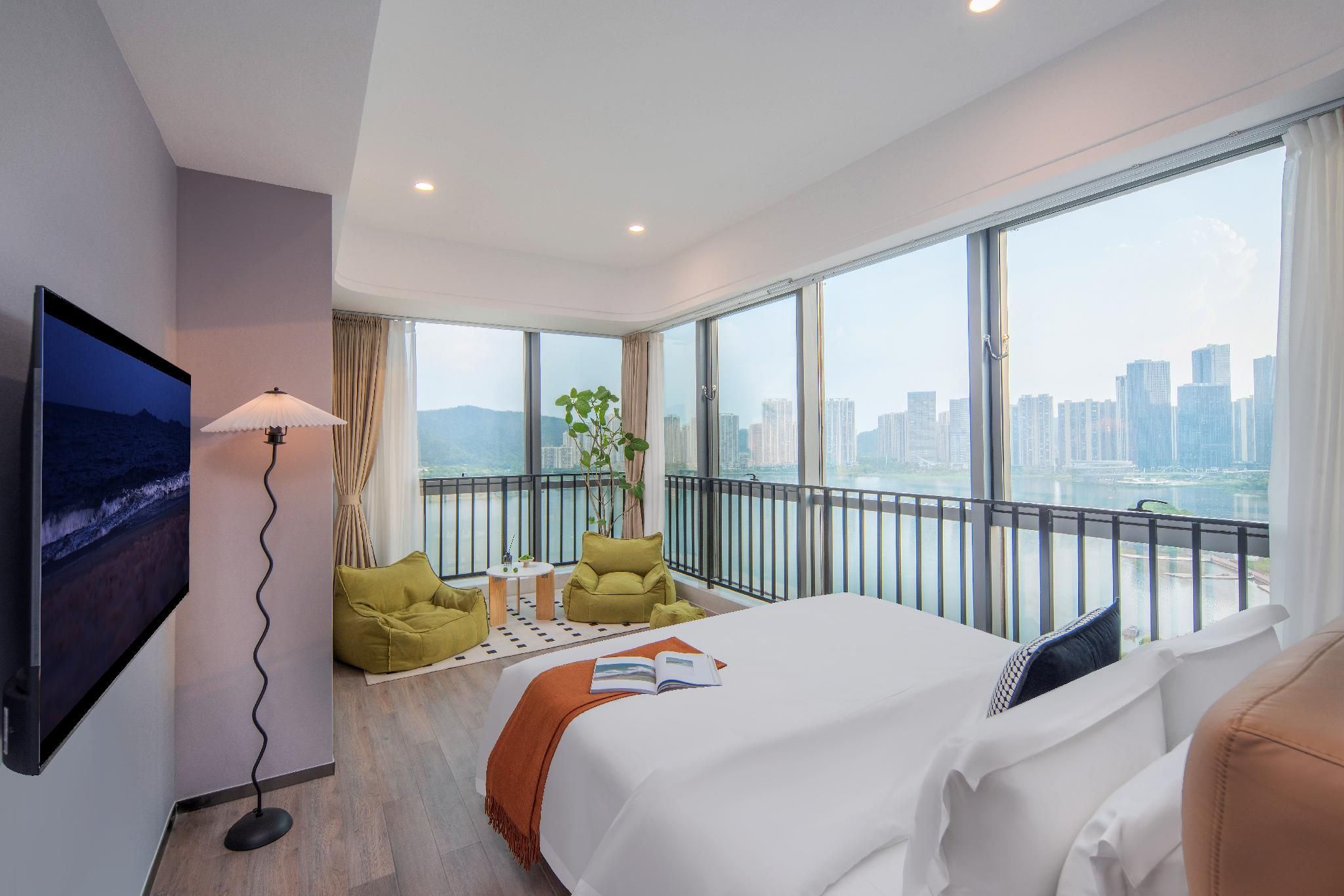 One-Bedroom Suite Lake View