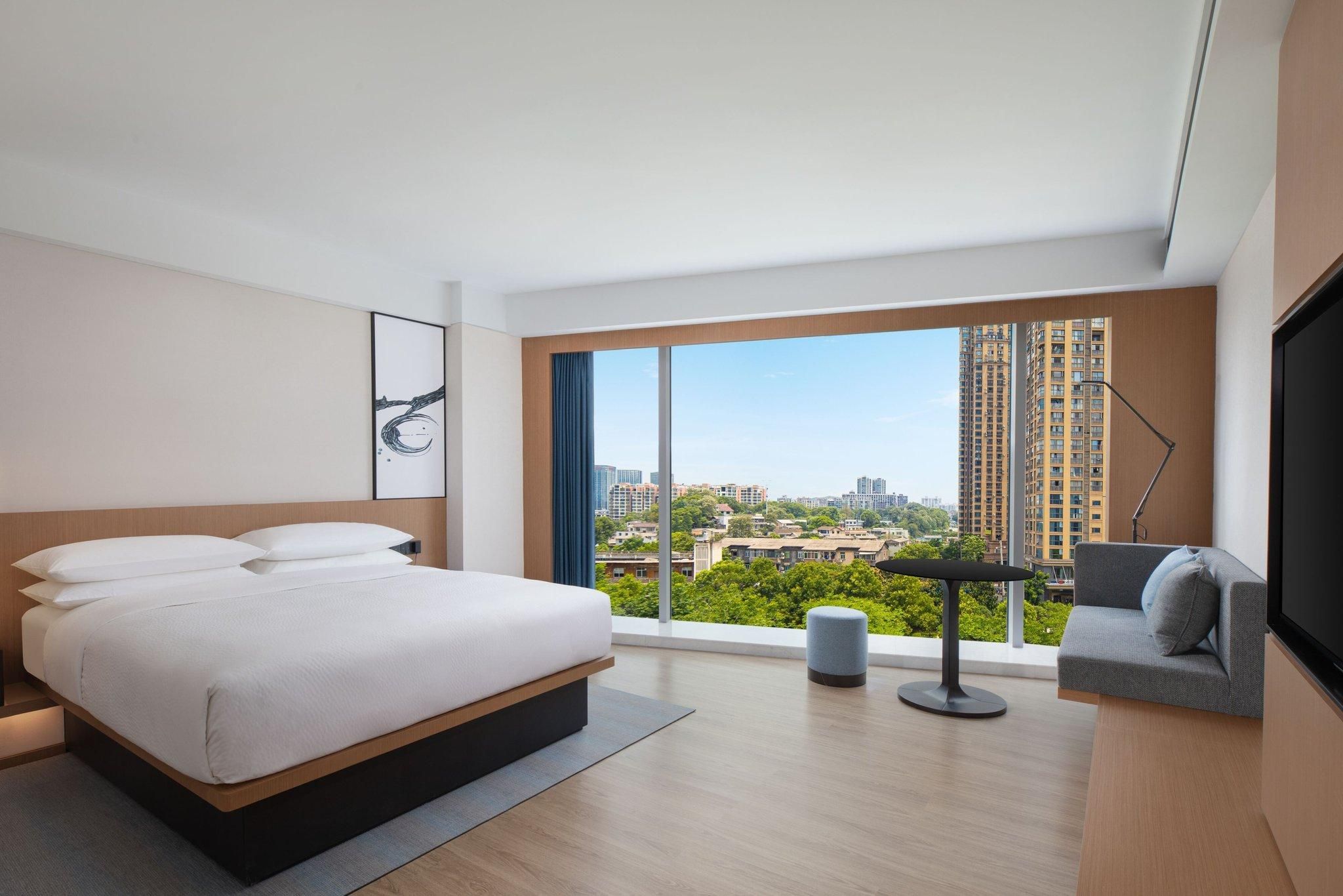 Executive, Guest room, 1 King, City view