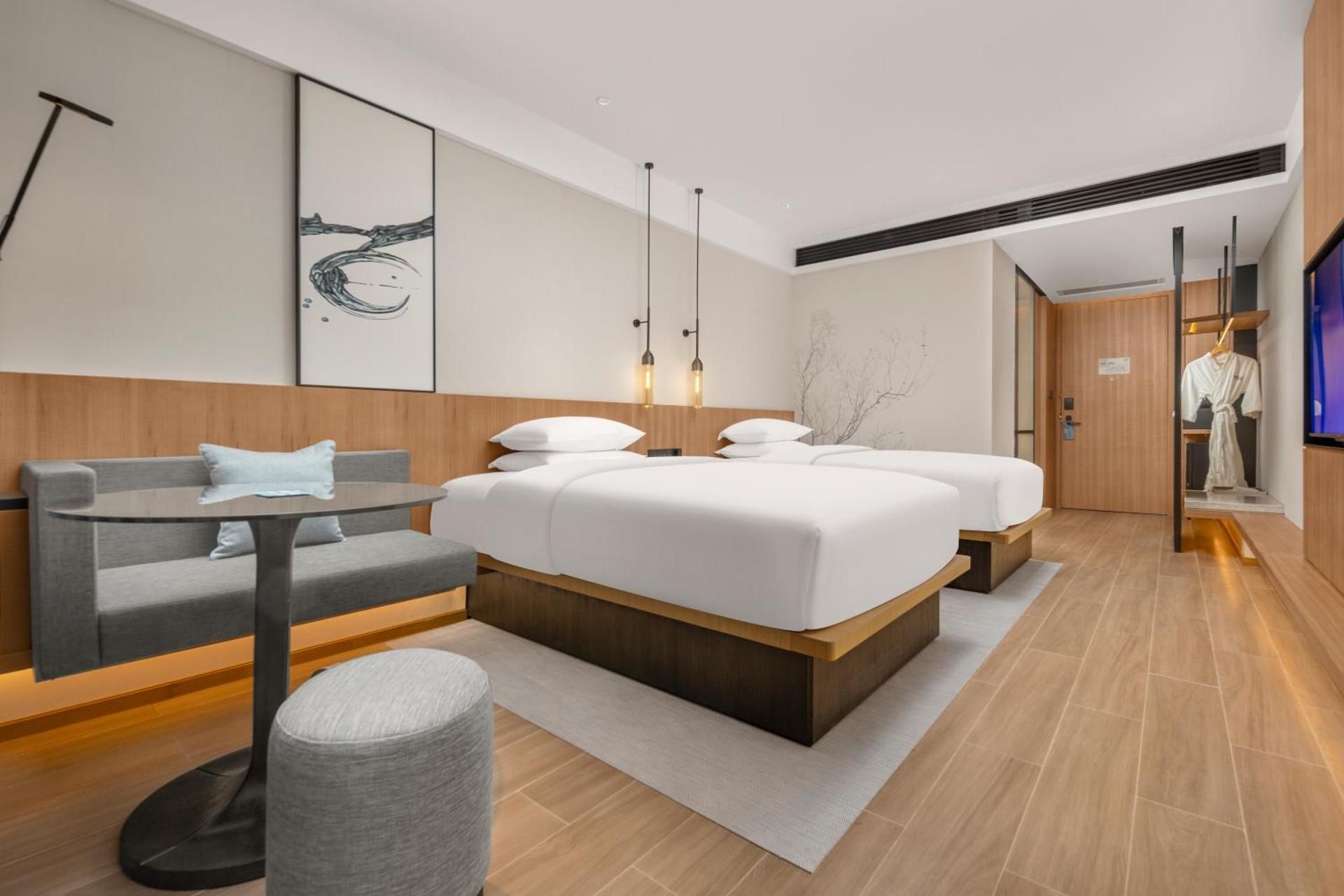 Deluxe, Guest room, 2 Twin, Lake view