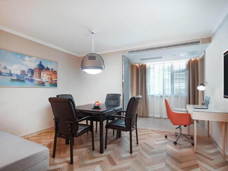 Vienna - Business Suite