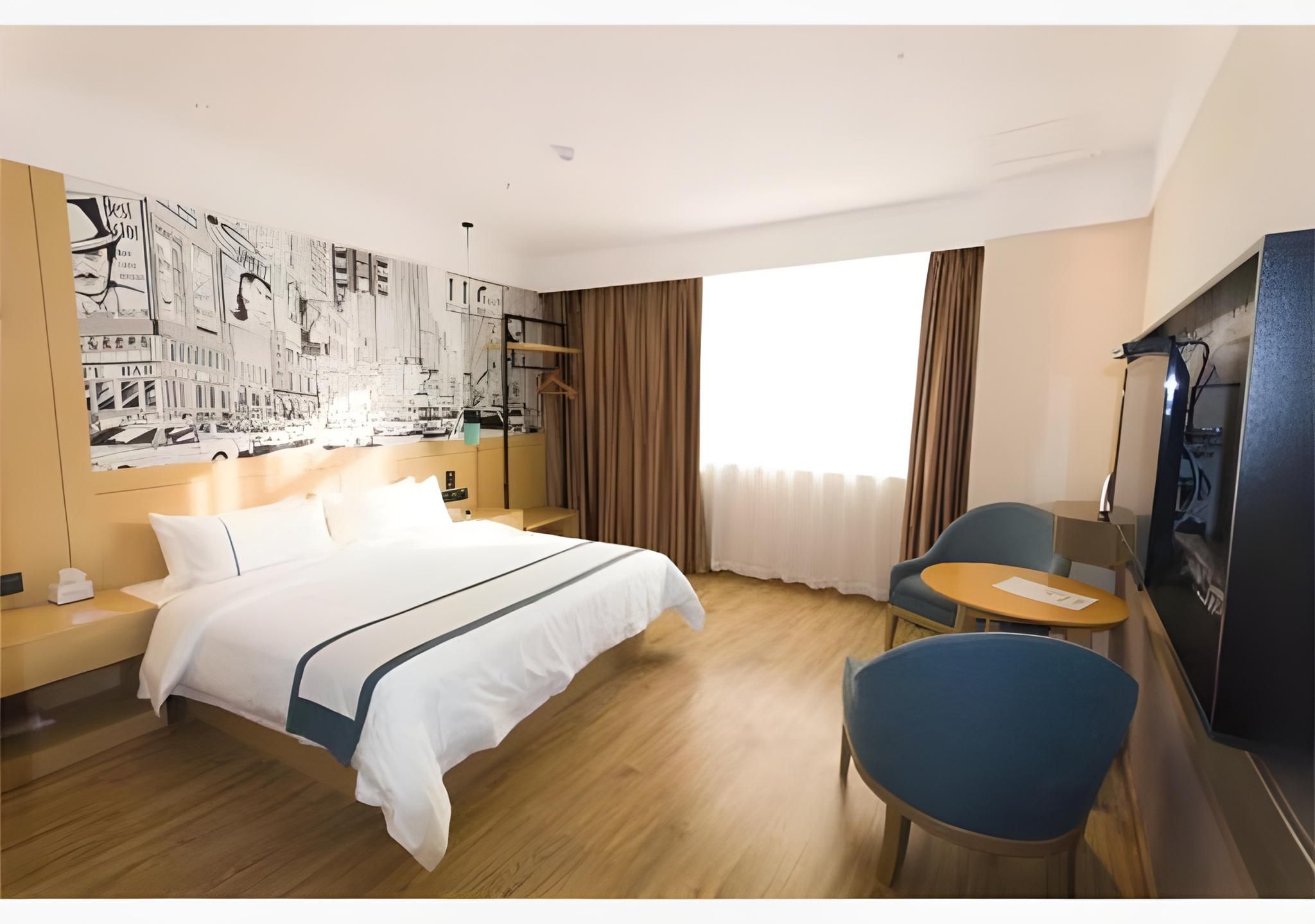 Business Queen Room