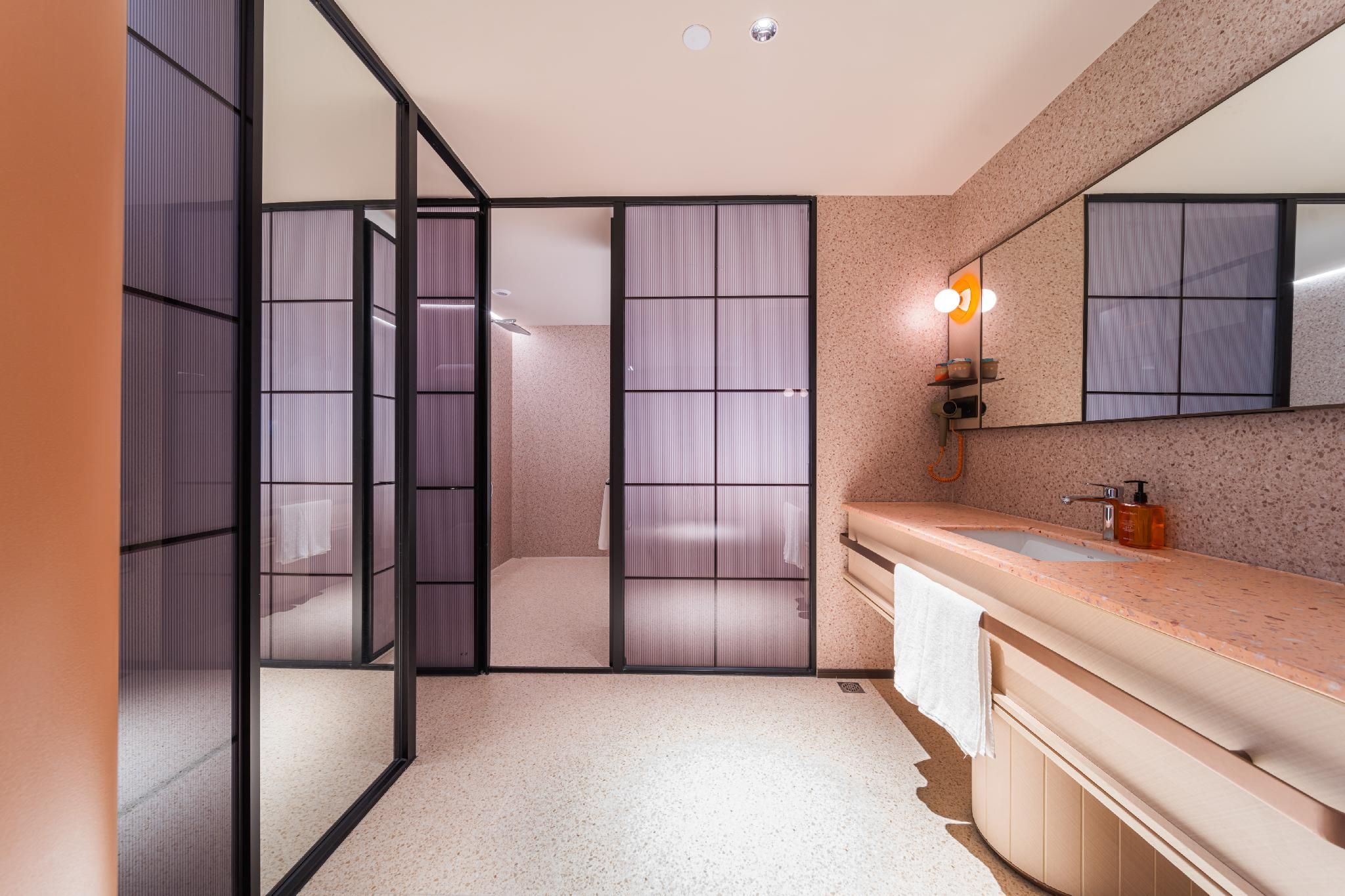 Huazhu - Executive Suite