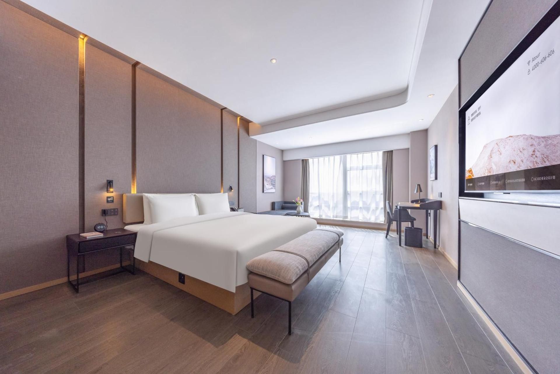 Executive room, Guest room, 1 Queen