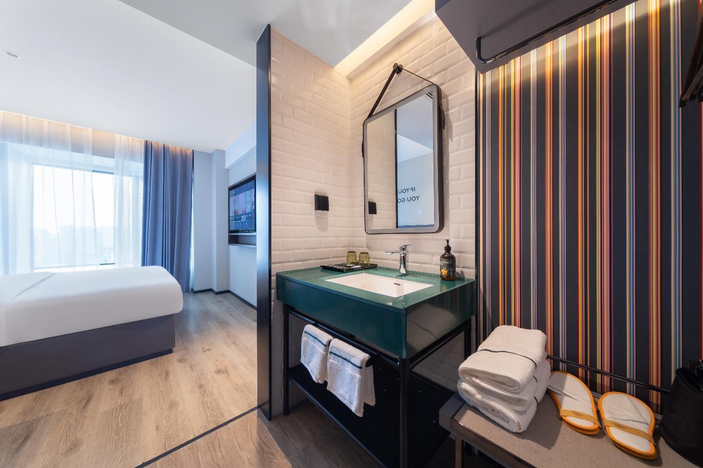 Dossen - Business Bed Room