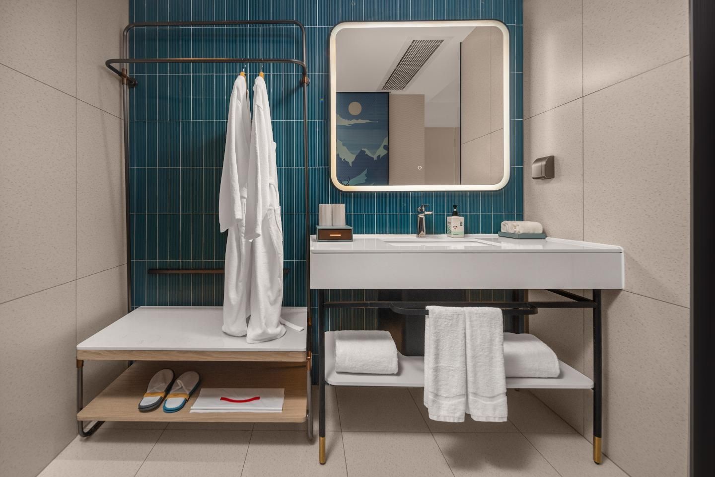 Dossen - Executive Suite