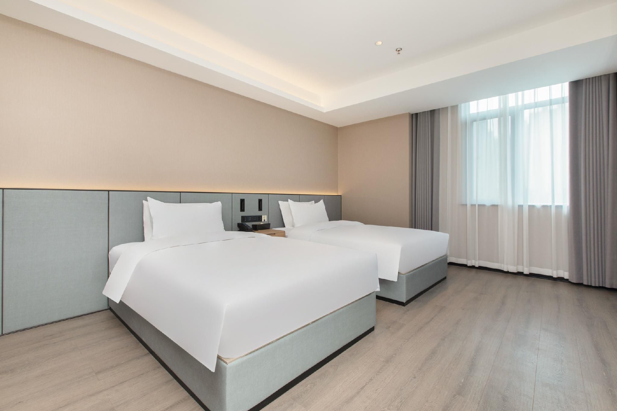 Twin Business Room