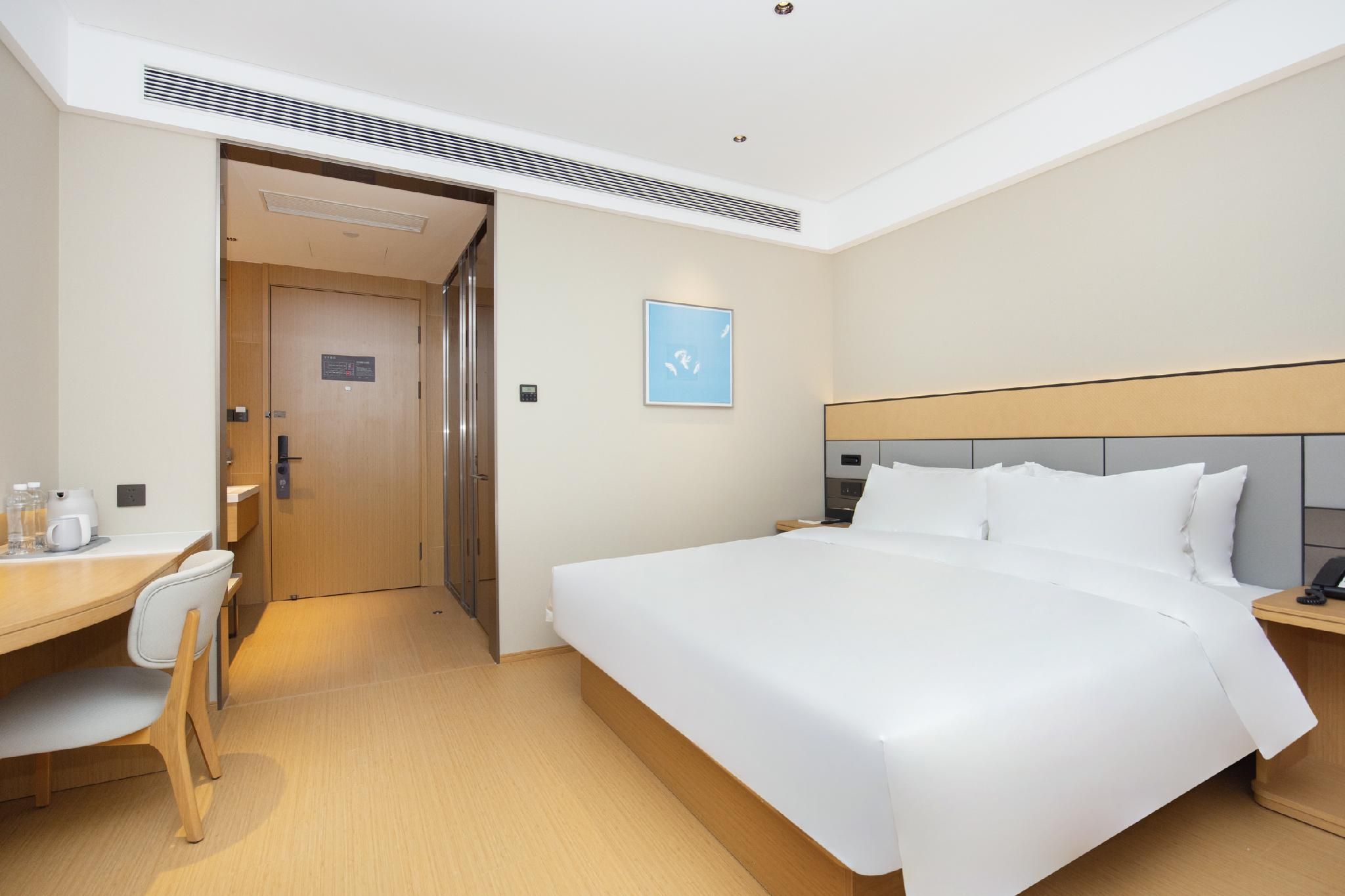 Huazhu - Superior BedRoom