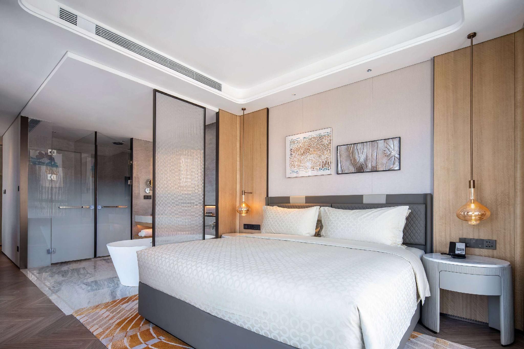 Executive Deluxe King Room