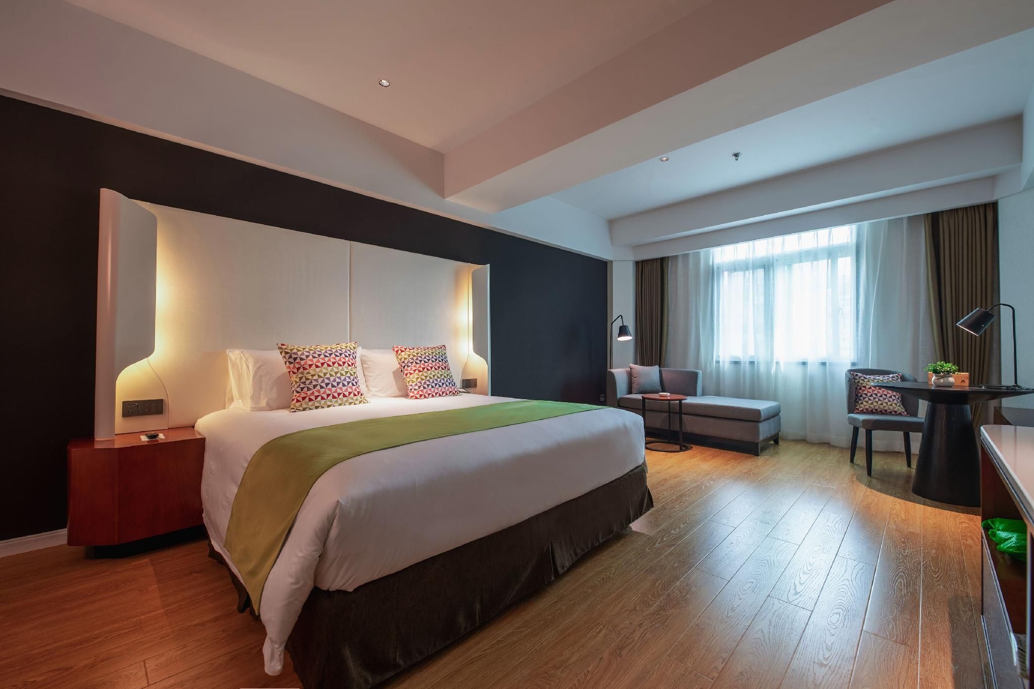 WH - Superior Bed Room