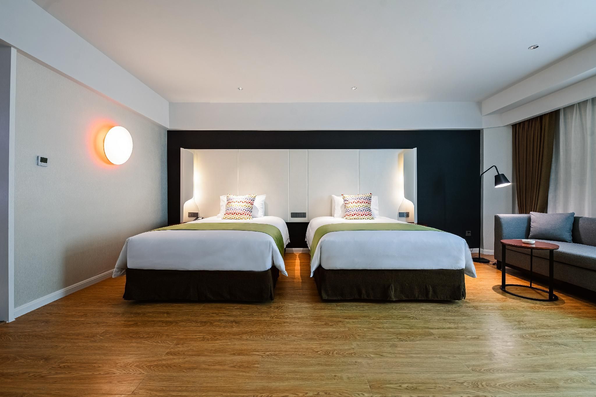 Twin Deluxe Room