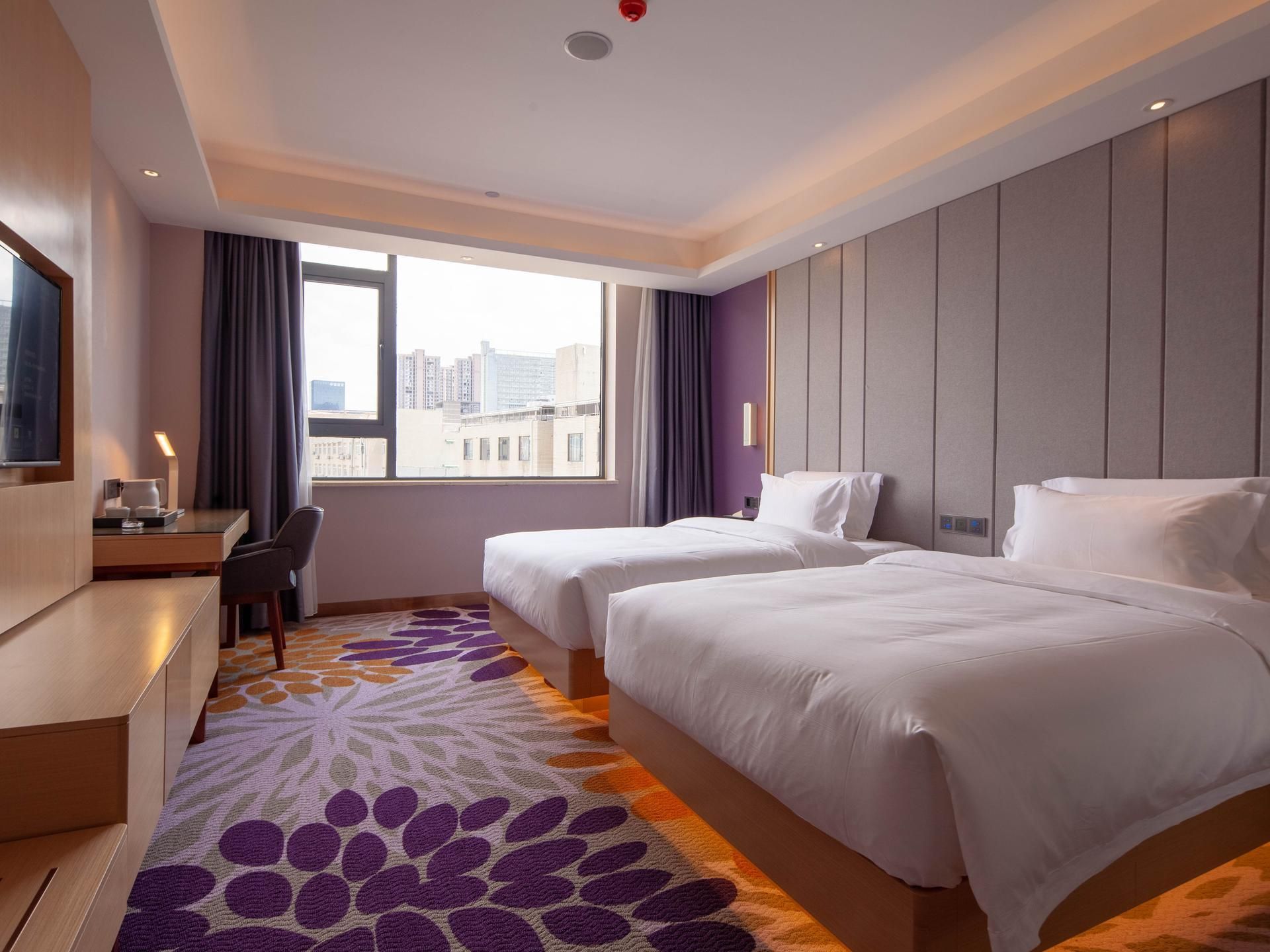 WH - Deluxe Room Twin