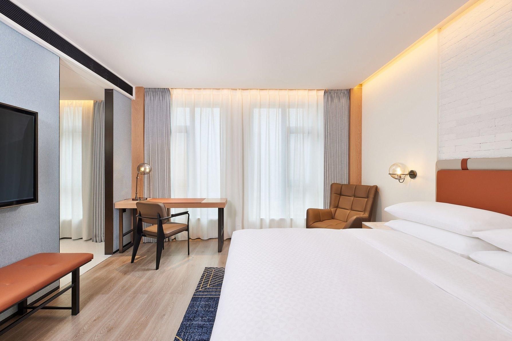 City View Deluxe King, Guest room, 1 King, City view