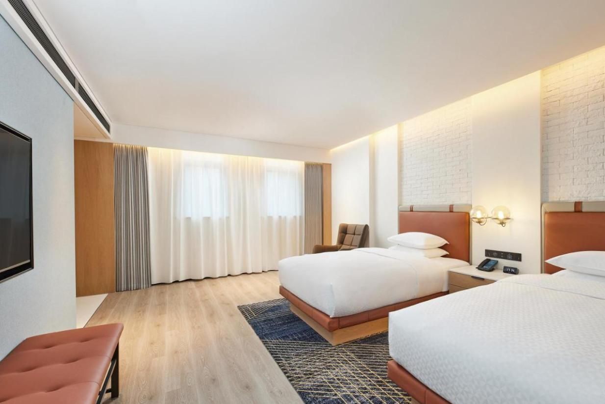 City View Deluxe Double, Guest room, 2 Double, City view