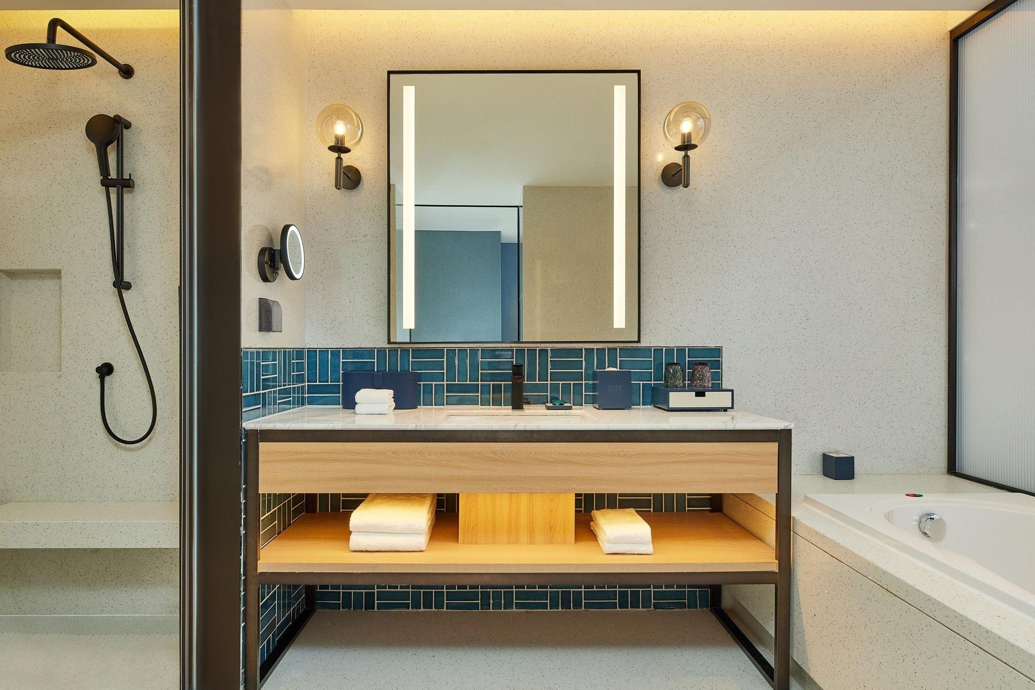 Highfloor Selected Double, Guest room, 2 Double, City view