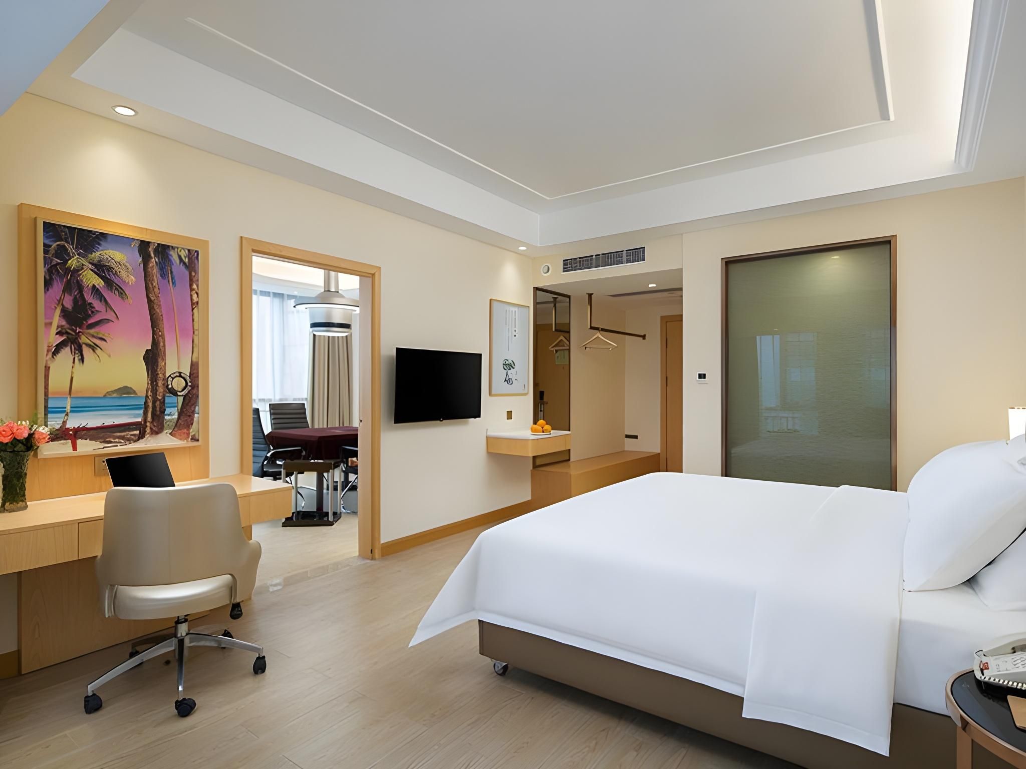 Vienna - Functional Chess Suite Room