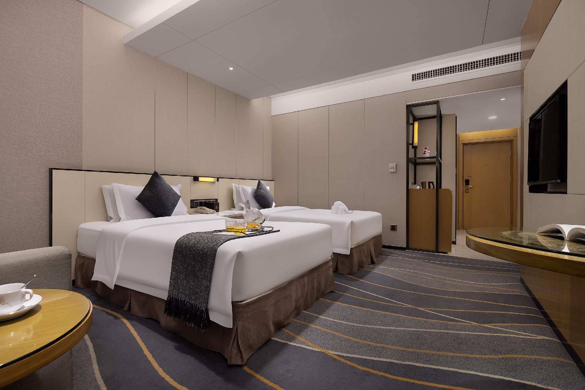 Deluxe Plus Twin Room