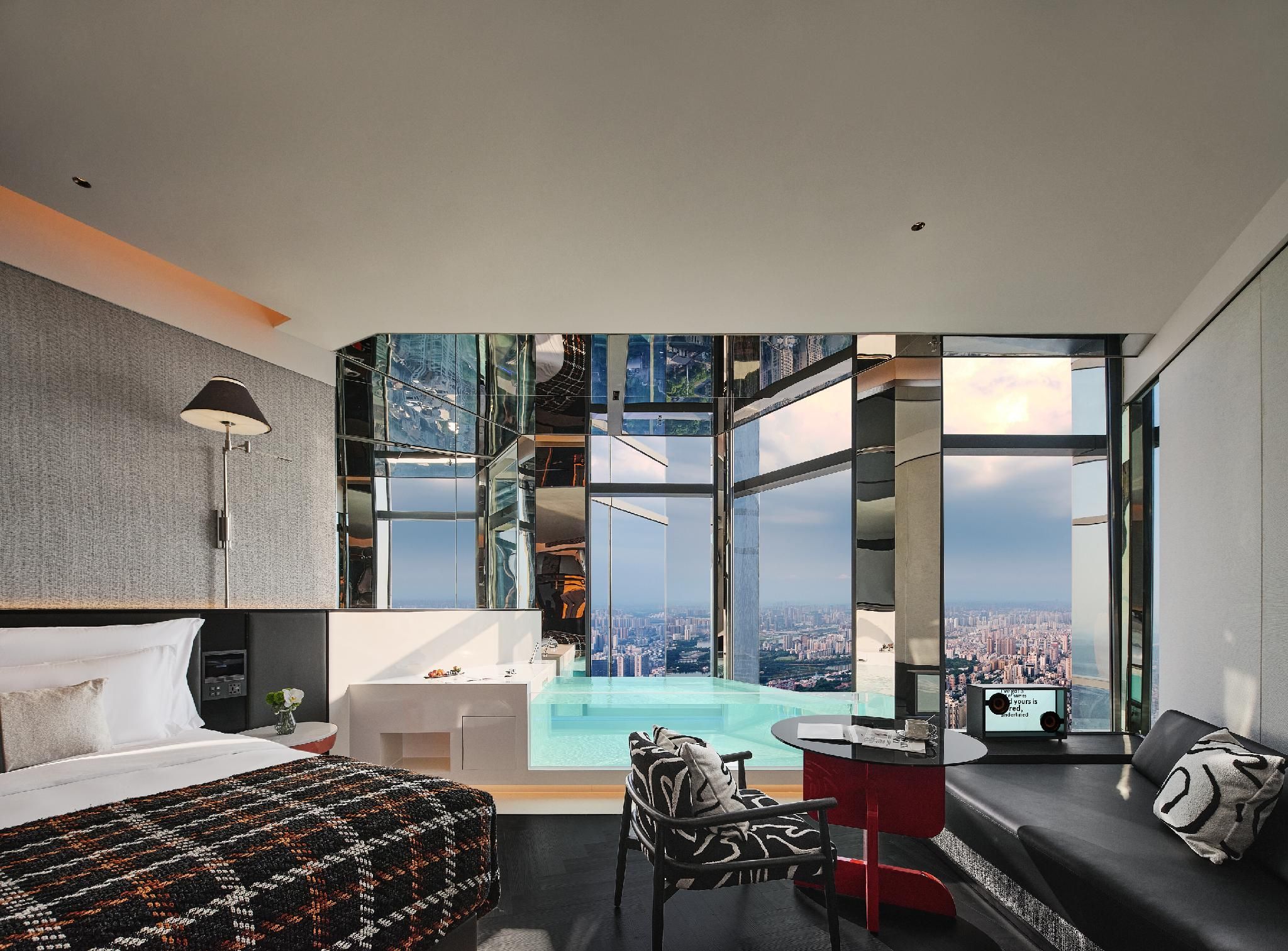 High Floor Queen