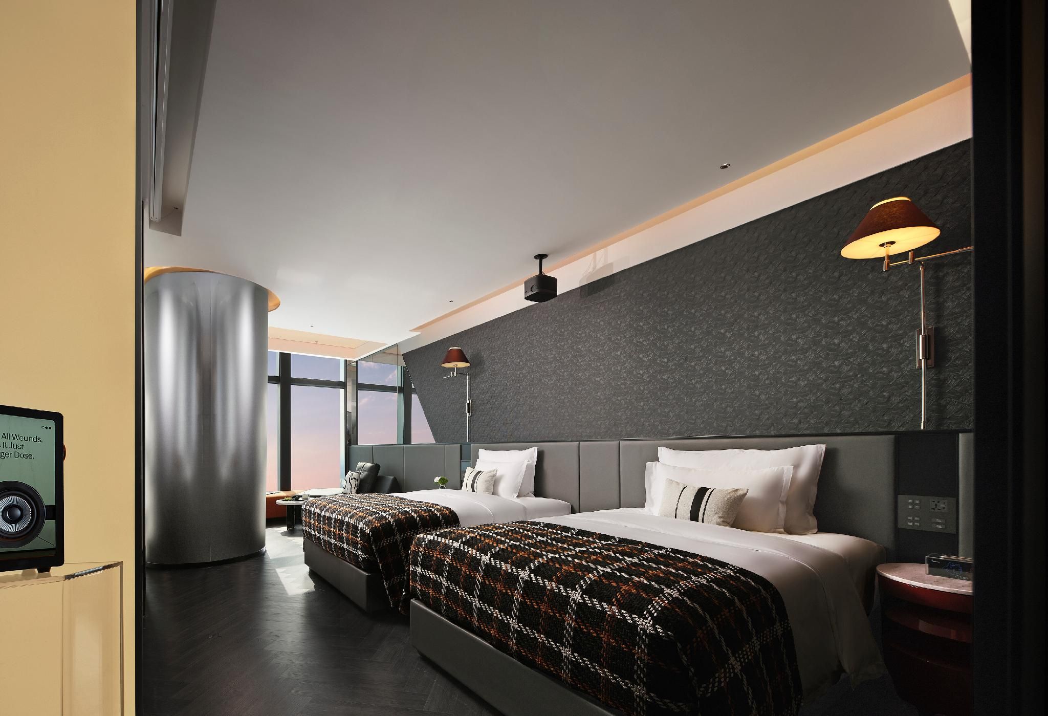River View Twin Room - Two 150cm Beds
