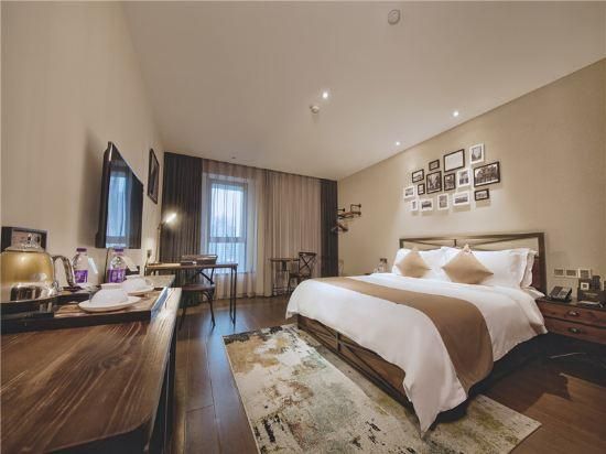 Double Room with View