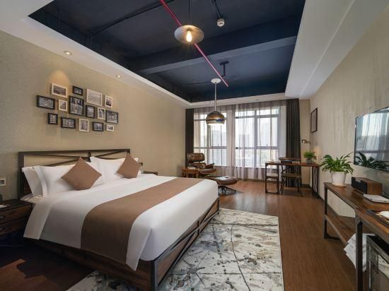 Double Room with View